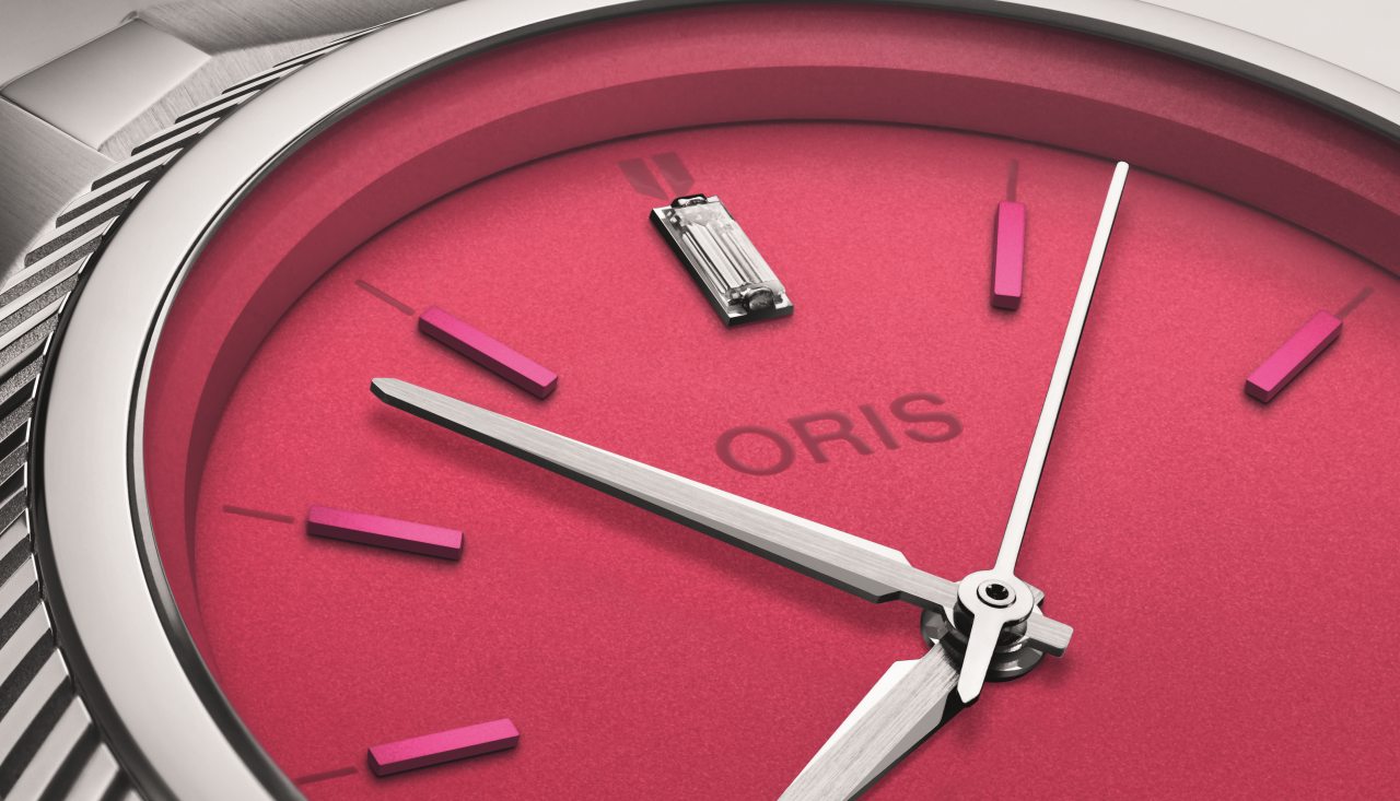 Oris presenta el ProPilot X Miss Piggy Edition